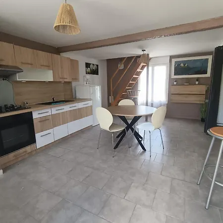 Au Lit Douillet * بونتورسون