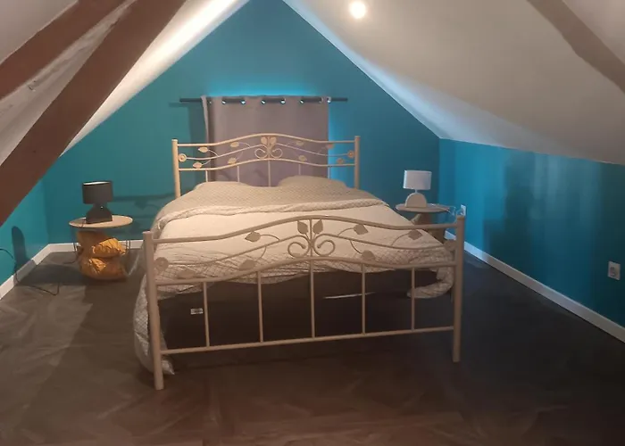 Au Lit Douillet بيت للعطل