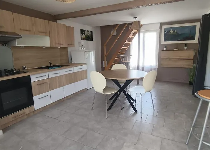 Au Lit Douillet * بونتورسون